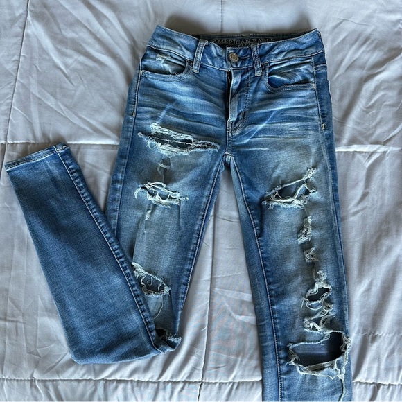 Women’s American Eagle jeans - Picture 1 of 4